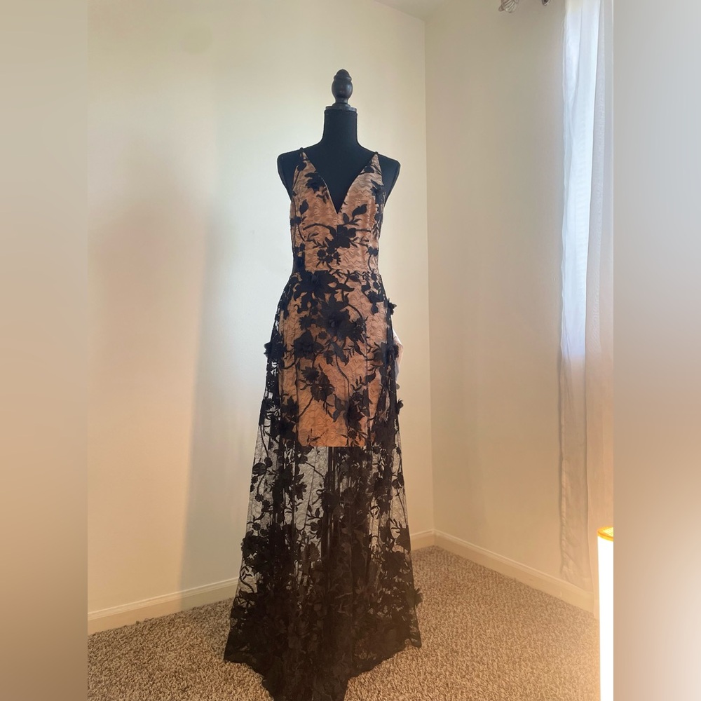 New Dress The Population Sidney Maxi Dress SZ L Black Nude Floral Lace Appliqué - Picture 3 of 10